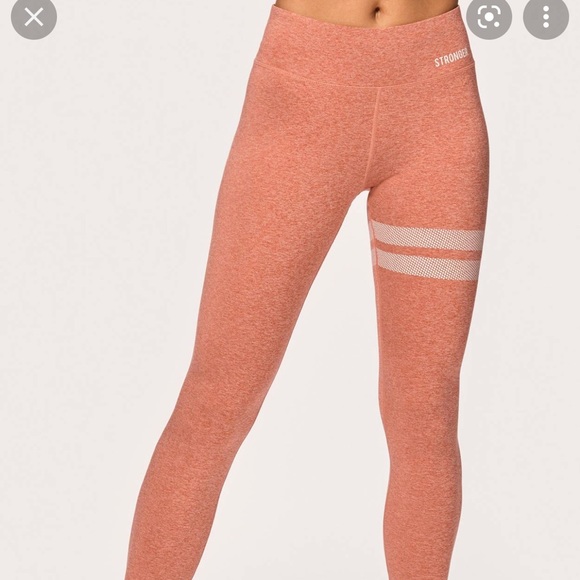 Stronger the label signature tights and crop top US (S ) 4-6 Like new 8/10 - Picture 2 of 9